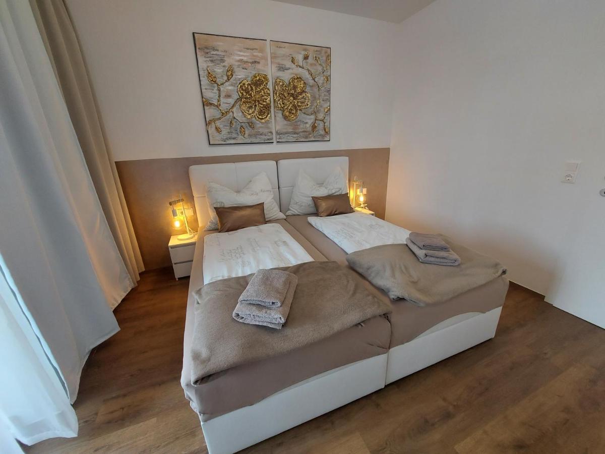 Auszeit Steiraland 8 Mit Ueberdachten Balkon Und Parkplatz Leoben  Bagian luar foto