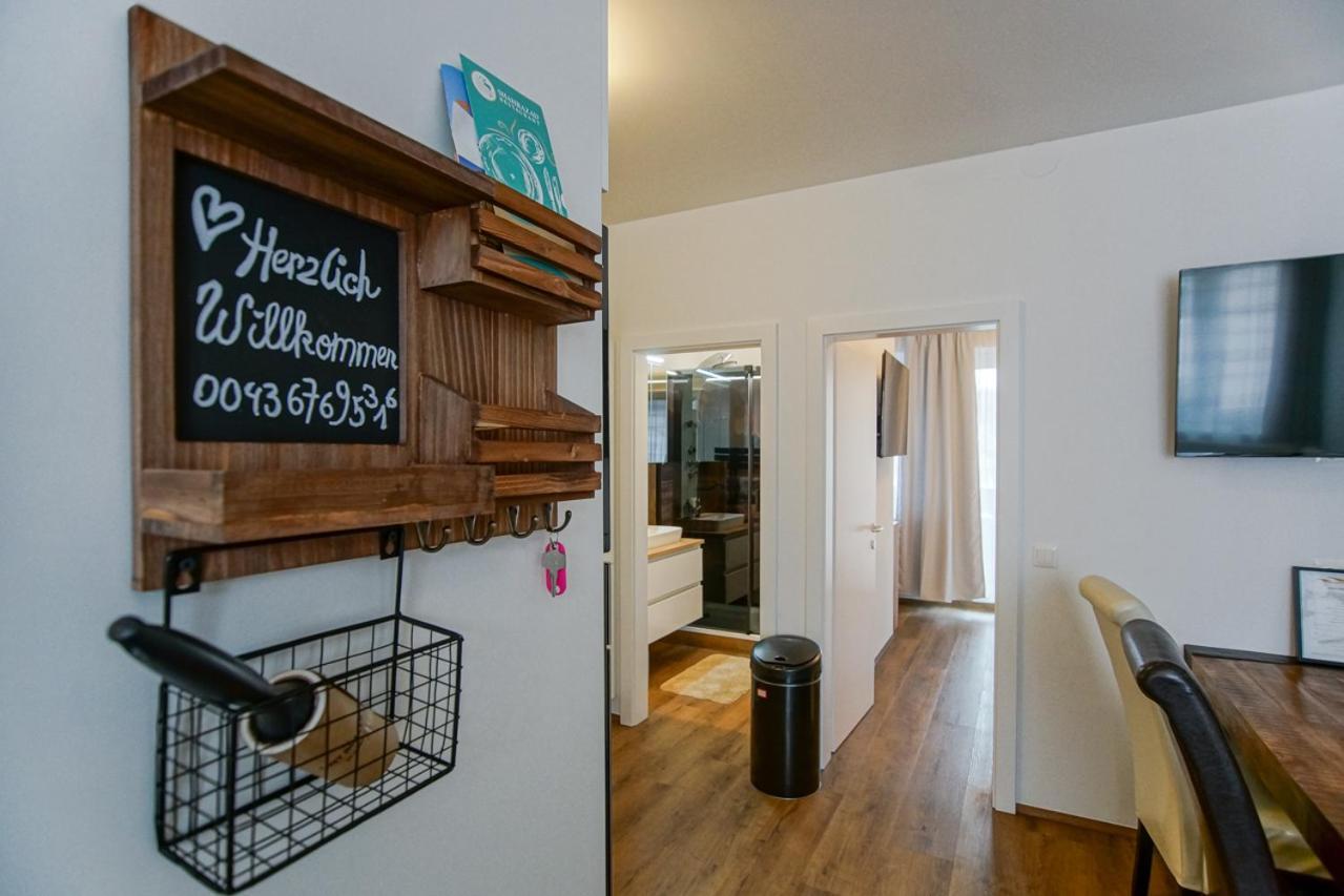 Auszeit Steiraland 8 Mit Ueberdachten Balkon Und Parkplatz Leoben  Bagian luar foto