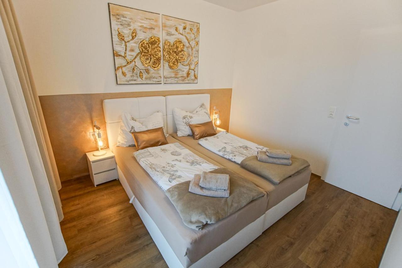 Auszeit Steiraland 8 Mit Ueberdachten Balkon Und Parkplatz Leoben  Bagian luar foto