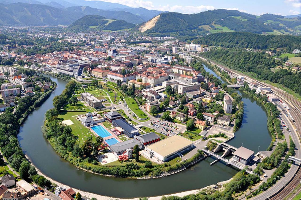 Auszeit Steiraland 8 Mit Ueberdachten Balkon Und Parkplatz Leoben  Bagian luar foto